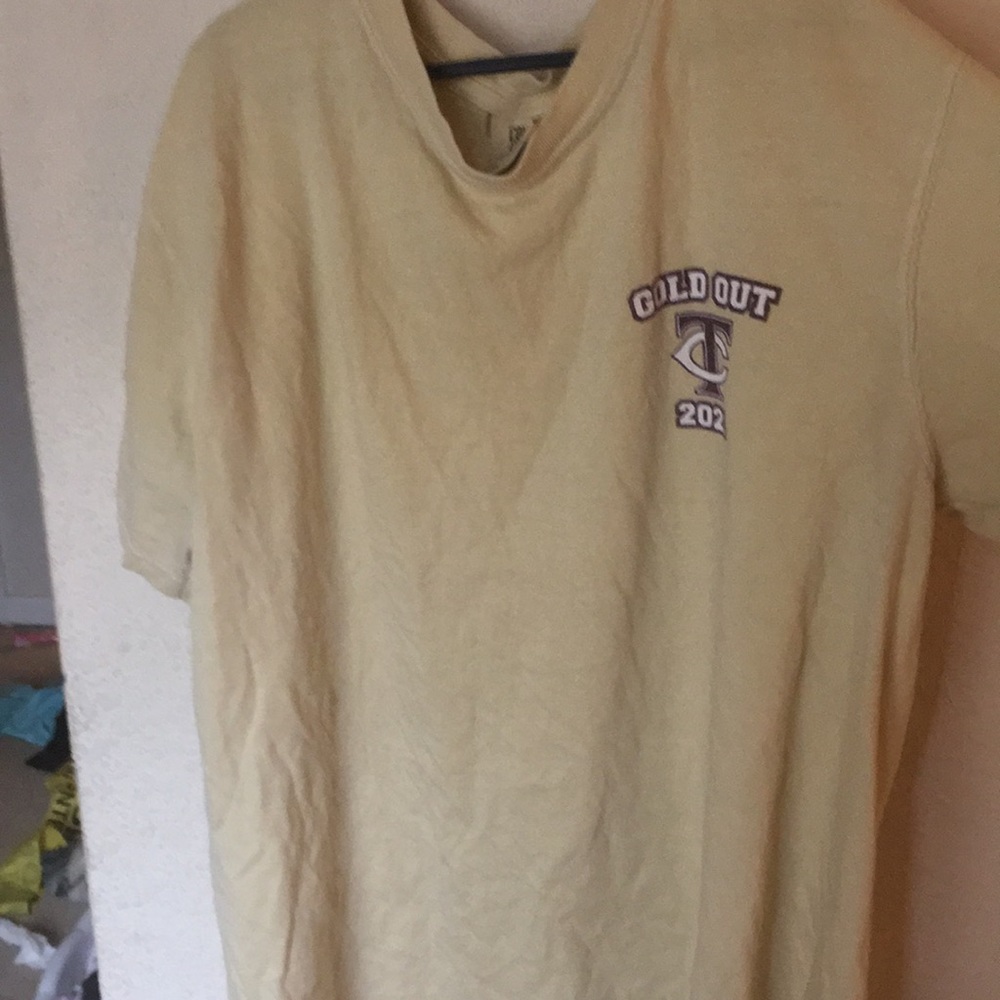 Comfort colors gold out 2021 t-shirt